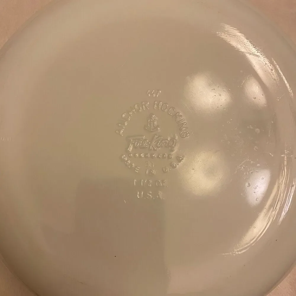 Vintage Fire King Anchor Hocking 1.5 Q Casserole Dish‎ -1960's